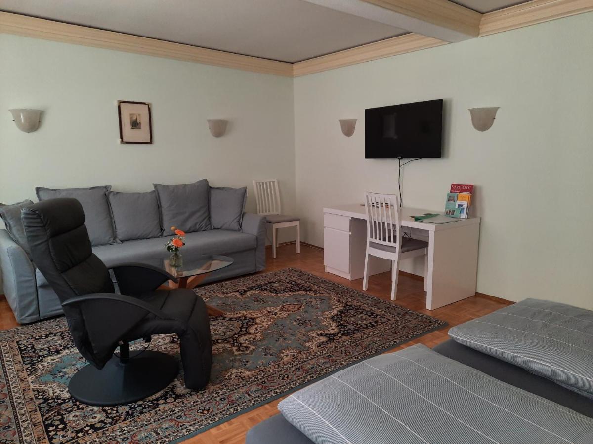 Alte Bahnhofstrasse 12 Appartement Karlstadt Buitenkant foto